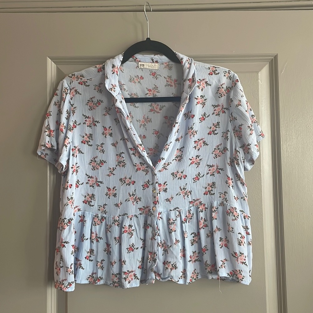floral blouse